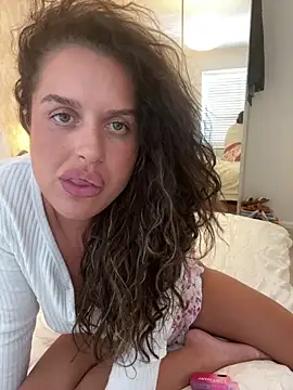 Bonniebbb online show from 07/02/26, 12:00