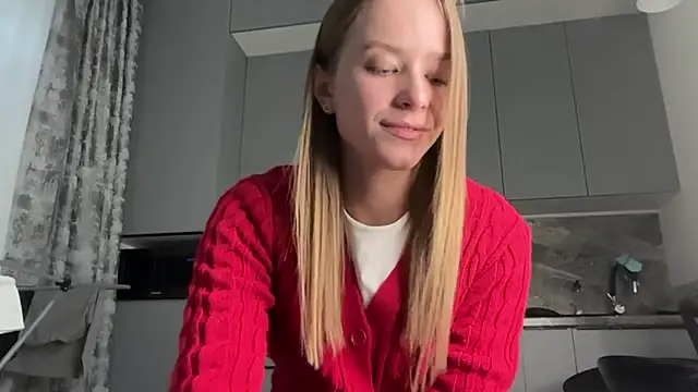 Snapshot of DanikaMory chatting on 06/03/26, 02:33 DanikaMory online show from 06/03/26, 02:33