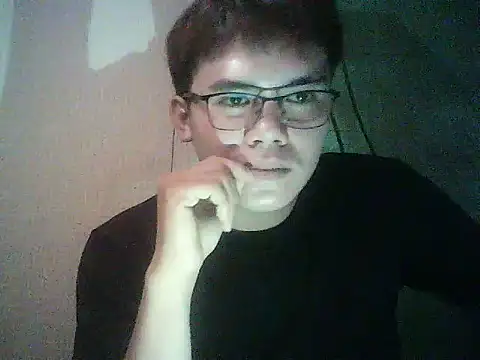 Snapshot of Creamy_Andrella18xxx chatting on 07/07/26, 06:47 Creamy Andrella18xxx online show from 07/07/26, 06:47