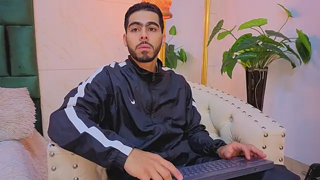 Jadiel Stone online show from 06/10/26, 11:42
