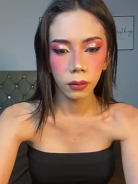 CassandraLovve online show from 07/13/26, 07:55