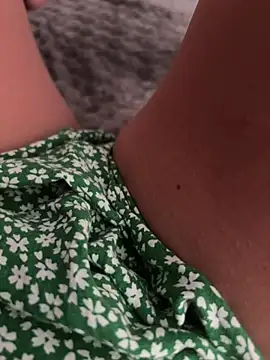 elizabethenglishrosey online show from 07/31/26, 07:24