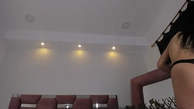 Snapshot of sara_sm1th_ chatting on 08/03/26, 12:43 sara sm1th online show from 08/03/26, 12:43