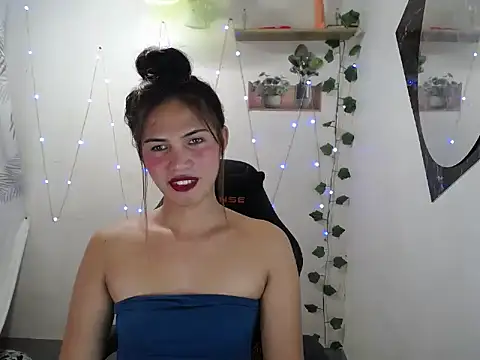 Snapshot of Bella_cum69 chatting on 06/08/26, 04:57 Bella cum69 online show from 06/08/26, 04:57