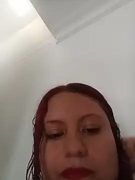 Snapshot of Catalina_sout chatting on 06/04/26, 02:23 Catalina sout online show from 06/04/26, 02:23