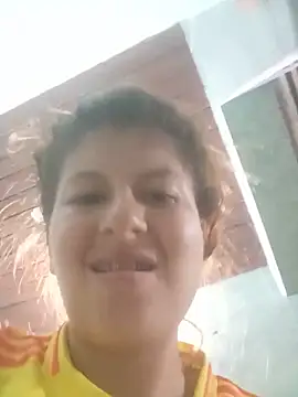 Snapshot of samy_17 chatting on 06/01/26, 10:11 samy 17 online show from 06/01/26, 10:11