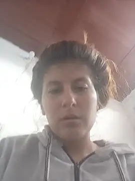 Snapshot of samy_17 chatting on 06/08/26, 09:04 samy 17 online show from 06/08/26, 09:04