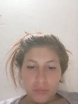 Snapshot of samy_17 chatting on 06/11/26, 02:53 samy 17 online show from 06/11/26, 02:53