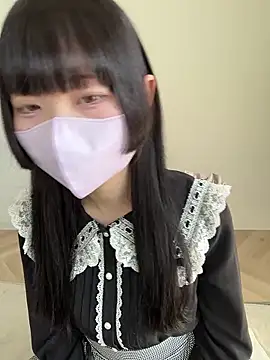 Snapshot of Reina_0129 chatting on 06/10/26, 05:28 Reina 0129 online show from 06/10/26, 05:28
