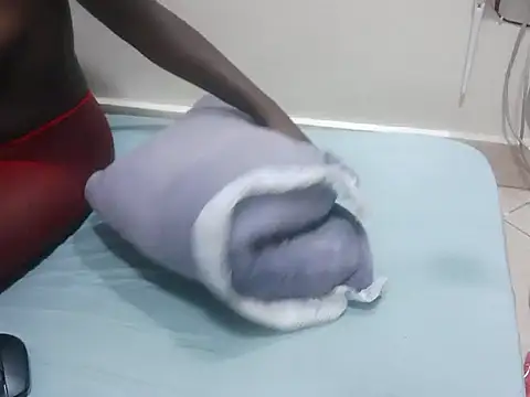 darkbeuty01 online show from 06/19/26, 02:49