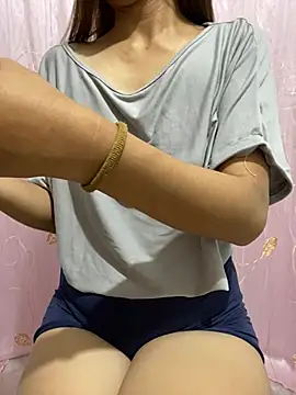 Keshayummy2027 online show from 06/17/26, 03:02