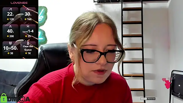 Snapshot of JuliNy_x chatting on 06/07/26, 12:53 JuliNy x online show from 06/07/26, 12:53