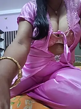 Snapshot of nisa980 chatting on 06/13/26, 03:32 nisa980 online show from 06/13/26, 03:32