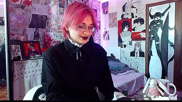 Snapshot of Michiyo_Gotou chatting on 06/08/26, 01:11 Michiyo Gotou online show from 06/08/26, 01:11