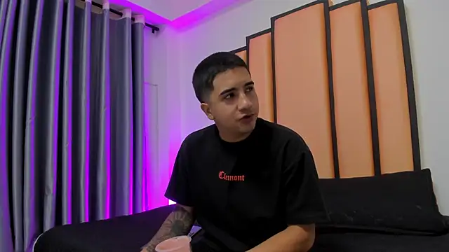 Mily Mark online show from 07/21/26, 07:38