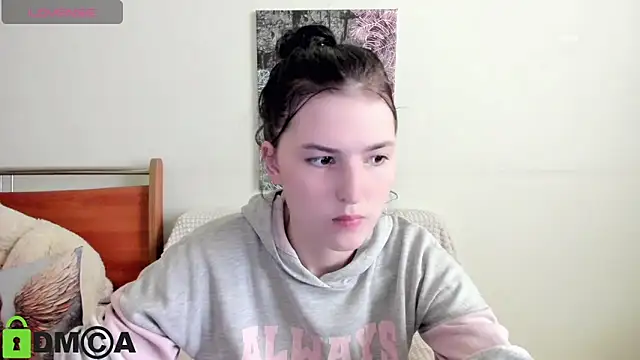 Kira Devi online show from 06/06/26, 12:21
