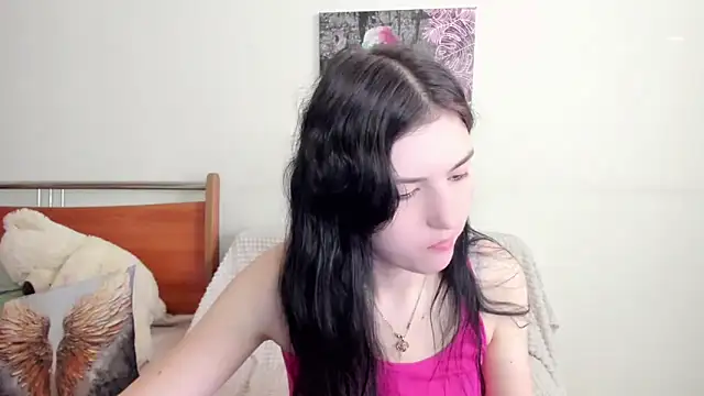 Kira Devi online show from 06/08/26, 12:27