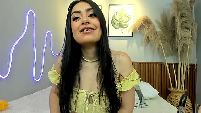 Snapshot of CARLA_FERRERM chatting on 06/05/26, 03:02 CARLA FERRERM online show from 06/05/26, 03:02
