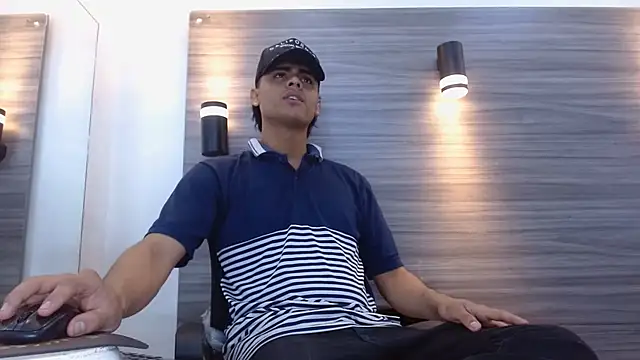 LeleHott01 online show from 07/27/26, 03:02
