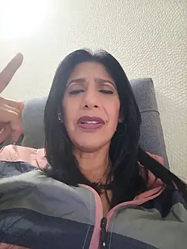 Samantha01 Rosse01 online show from 05/28/26, 07:11