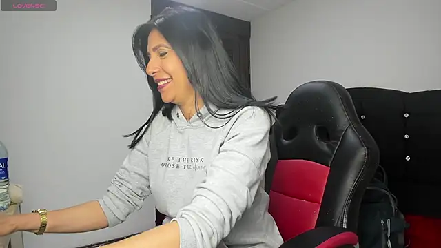 Samantha01 Rosse01 online show from 06/17/26, 09:38