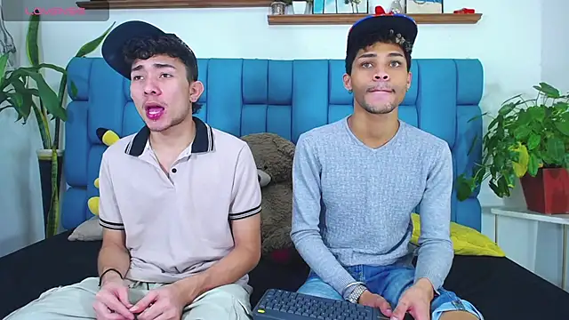 STRANGER BOYS online show from 07/03/26, 11:11