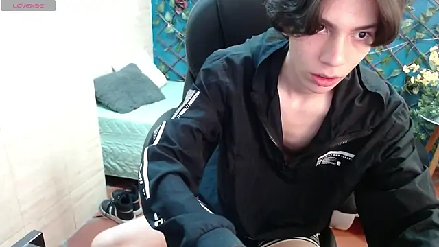 Julesx15 online show from 06/01/26, 12:18