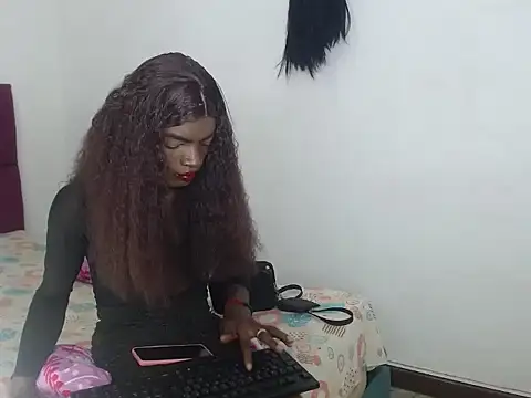 kenia nihiara online show from 06/07/26, 06:17