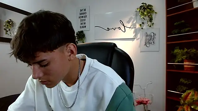 Ryan grayx online show from 06/01/26, 02:41