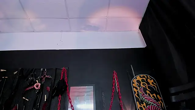 Amelie Vandenoir online show from 06/20/26, 11:29