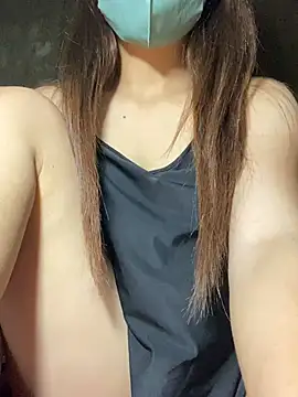 Snapshot of Nhinhi_su chatting on 06/17/26, 04:15 Nhinhi su online show from 06/17/26, 04:15