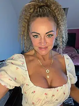 GymMoniMilf online show from 06/28/26, 12:33