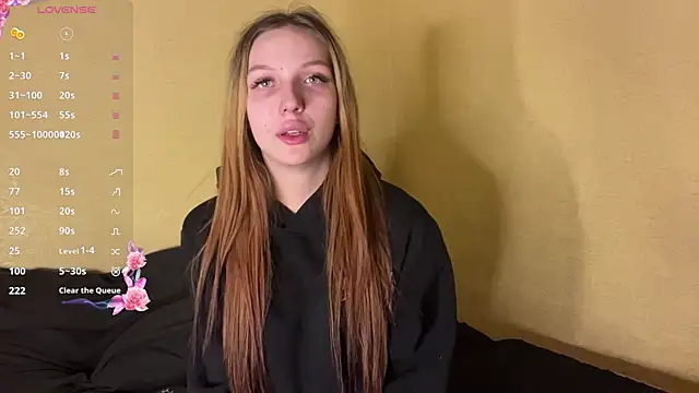 Snapshot of xXMelanieseXx chatting on 06/14/26, 04:42 xXMelanieseXx online show from 06/14/26, 04:42