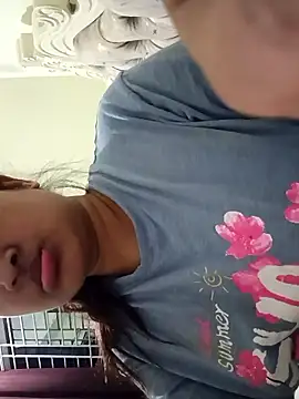 Snapshot of Neha-71 chatting on 06/04/26, 03:07 Neha-71 online show from 06/04/26, 03:07