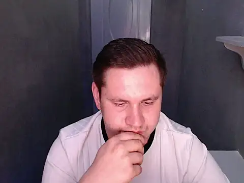Snapshot of Max_Marlyn chatting on 06/10/26, 11:42 Max Marlyn online show from 06/10/26, 11:42