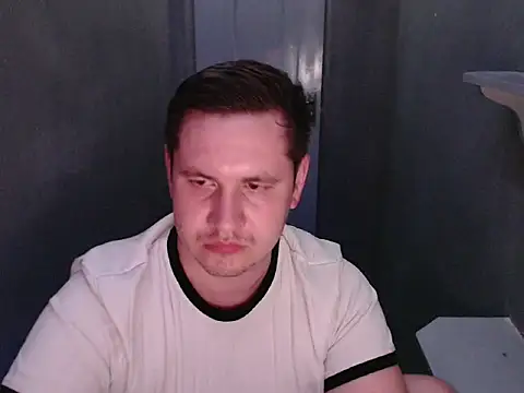 Snapshot of Max_Marlyn chatting on 06/11/26, 05:33 Max Marlyn online show from 06/11/26, 05:33