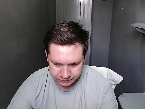 Snapshot of Max_Marlyn chatting on 06/18/26, 04:24 Max Marlyn online show from 06/18/26, 04:24
