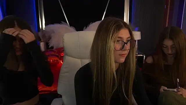 Talia Blakwood online show from 06/19/26, 06:56