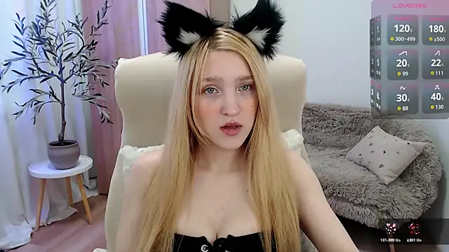 Letty Pearl online show from 06/08/26, 07:42