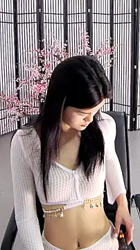 Snapshot of ouyanyan chatting on 06/04/26, 05:46 ouyanyan online show from 06/04/26, 05:46