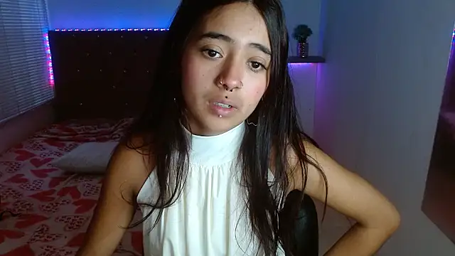 sofiacumgil online show from 07/14/26, 02:56