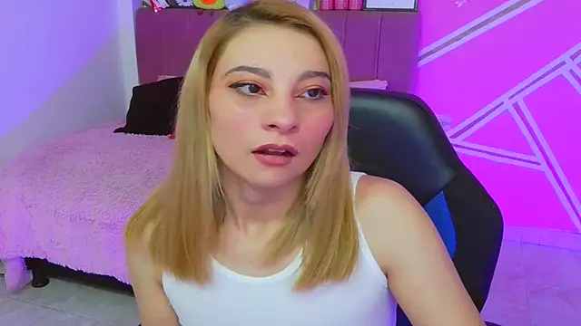 Snapshot of Barbie__sweet chatting on 06/03/26, 12:41 Barbie sweet online show from 06/03/26, 12:41