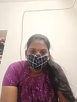 Snapshot of tamil_aswini chatting on 06/10/26, 03:07 tamil aswini online show from 06/10/26, 03:07