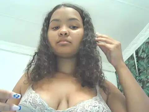 Snapshot of indianaphrodite1 chatting on 06/05/26, 05:14 indianaphrodite1 online show from 06/05/26, 05:14