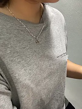 Snapshot of Ellie18 chatting on 05/31/26, 04:20 Ellie18 online show from 05/31/26, 04:20