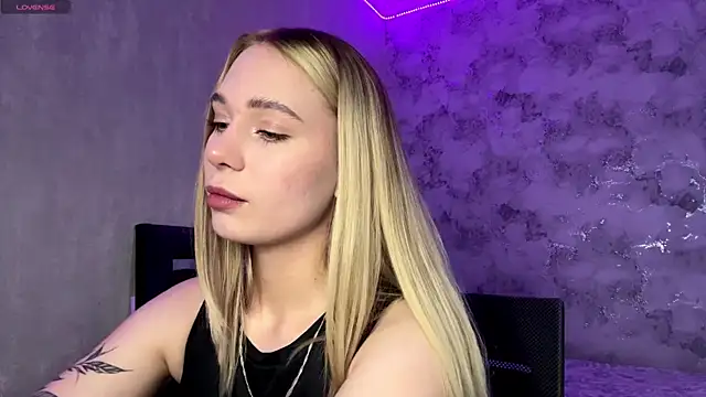 LexaLuxgrey online show from 06/11/26, 05:16