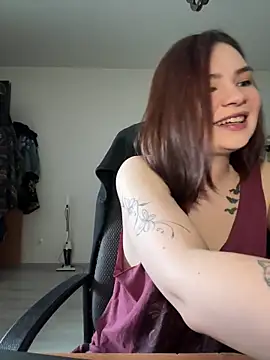 Baby Vivian  online show from 06/16/26, 10:01