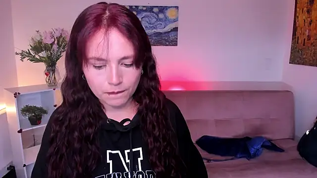 Miss serena online show from 06/11/26, 12:32