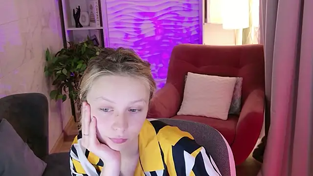 ivy blare online show from 06/08/26, 01:44