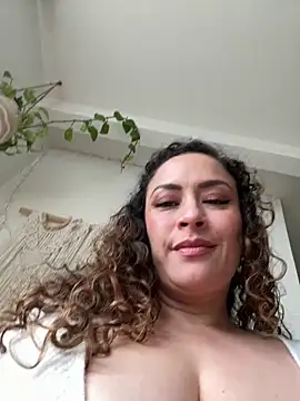 BellaNovaLove online show from 06/15/26, 08:55